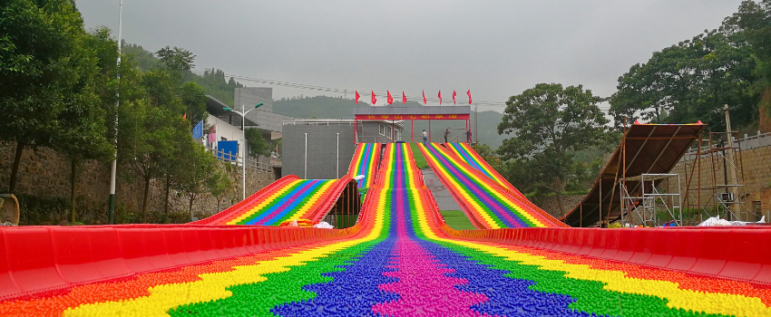 rainbow tubing slope.png